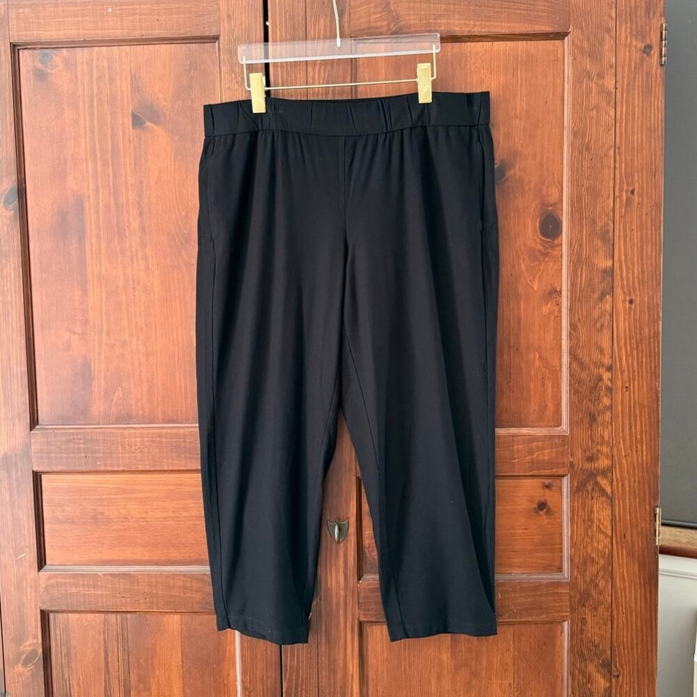 Eileen Fisher Washable Stretch Crepe Tapered Pant Black Sz Large Travel Friendly